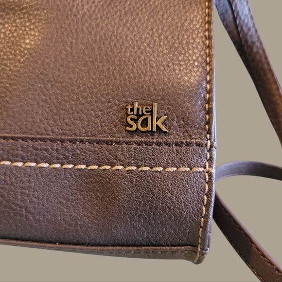 NWT The Sak Iris Demi Clutch Convertible Crossbody Shoulder Bag Brown Leather - Picture 4 of 14